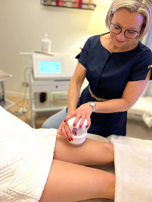 Sagoma-Beauty-clinic-Waregem-Sessie adipologie benen